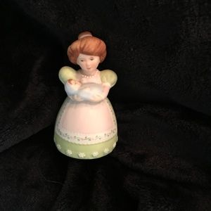 Avon Bell